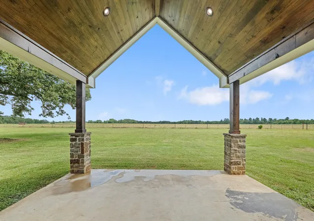 3rd image of 1406 State Hwy 21 E, Crockett, TX 75835 | MLS# 10014820