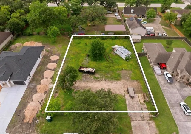 1st image of 410 Spring Dr, Pasadena, TX 77504 | MLS# 20794859