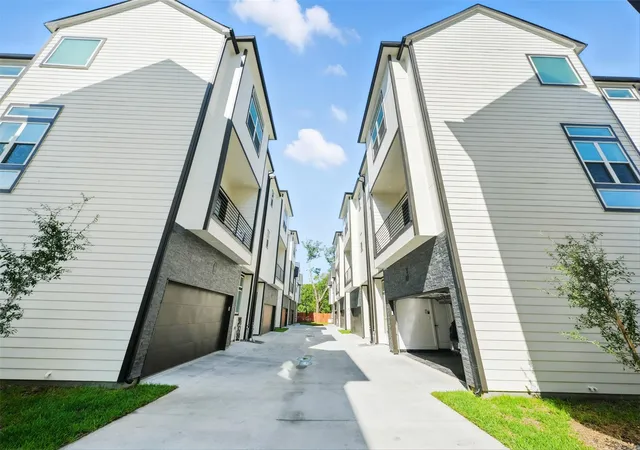 21st image of 1913 Hoskins Dr #E, Houston, TX 77080 | MLS# 45588632