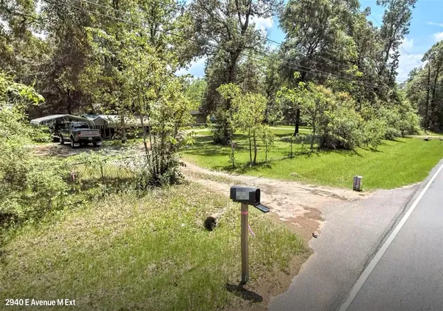 Photo 3 of Land for sale at 2940 Ave M Ext, Conroe, TX 77301 | MLS# 84342155 | Listing updated on 2026-09-08