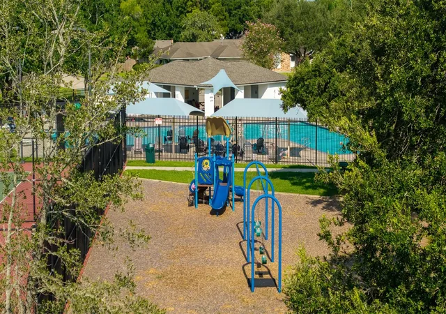 48th image of 1118 Wentworth Dr, Pearland, TX 77584 | MLS# 36249390