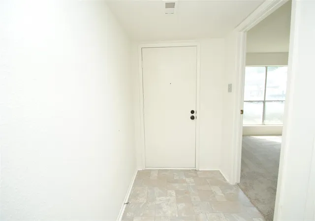 Photo 3 of Sale Pending at 14555 Wunderlich Dr #3511, Houston, TX 77069 | MLS# 26868861 | Listing updated on 2026-09-15