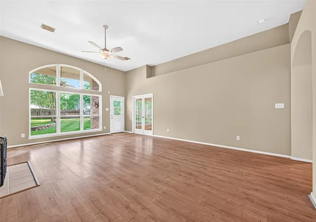 Photo 3 of Single family home for sale at 1514 Melissa Dr, Spring, TX 77386 | MLS# 13037865 | Listing updated on 2026-09-08