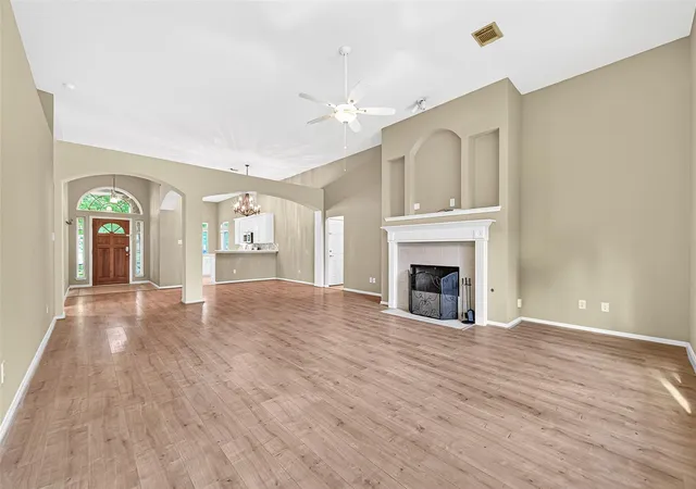 Photo 4 of Single family home for sale at 1514 Melissa Dr, Spring, TX 77386 | MLS# 13037865 | Listing updated on 2026-09-08