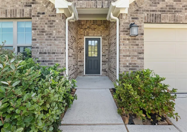 Photo 3 of Single family home for sale at 17707 Sapphire Pines Dr, New Caney, TX 77357 | MLS# 37465867 | Listing updated on 2026-08-04