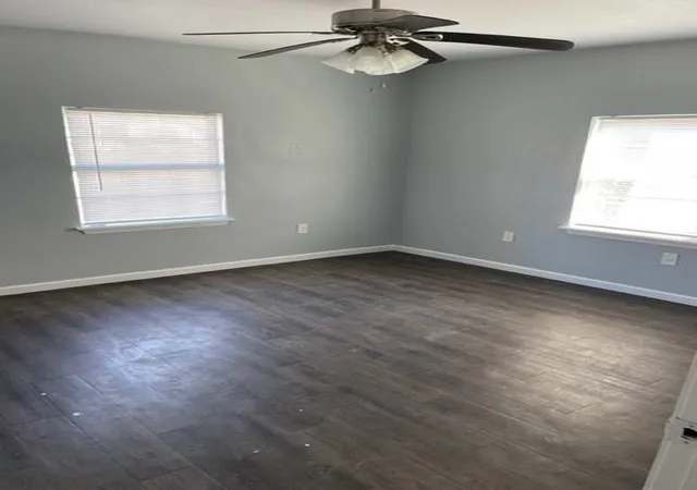 Homes for sale in Houston, TX | 5210 Dieppe St, Houston, TX 77033 | MLS# 15547862