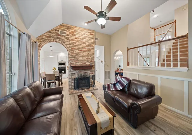 Photo 3 of Single family home for sale at 3410 Meadow Glade Cir, Kingwood, TX 77345 | MLS# 82168262 | Listing updated on 2026-05-16