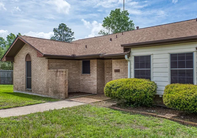 Homes for sale in Bellville, TX | 407 W Glenn St, Bellville, TX 77418 | MLS# 16962691