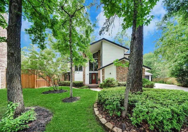 Photo 1 of Single family home for sale at 23 Indian Clover Dr, The Woodlands, TX 77381 | MLS# 76338826 | Listing updated on 2026-09-02