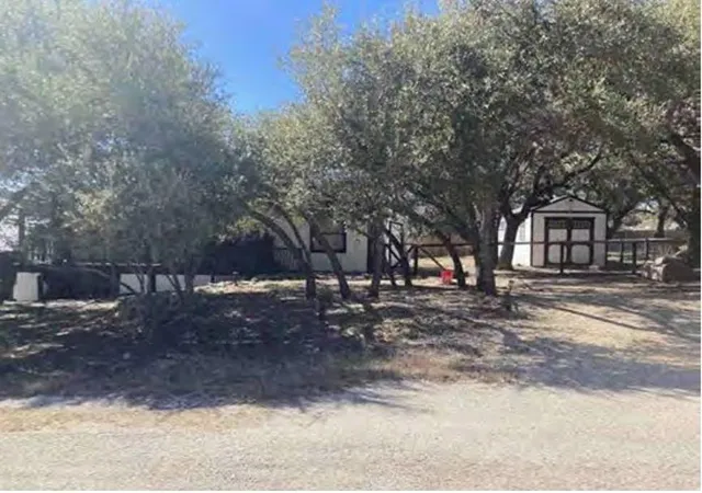 5th image of 250 E Clark St, Canyon Lake, TX 78133 | MLS# 85164271