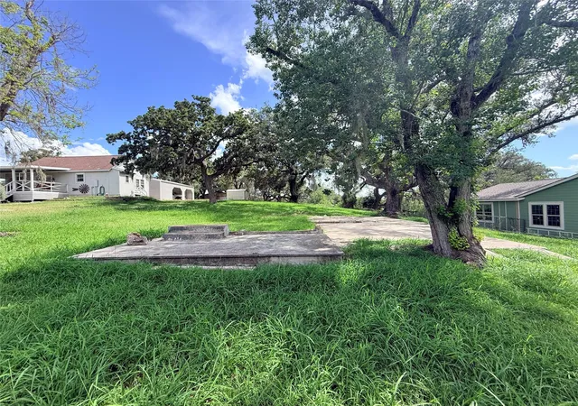 Photo 1 of Land for sale at 911 Moss Ln, Cuero, TX 77954 | MLS# 4097416 | Listing updated on 2026-08-27