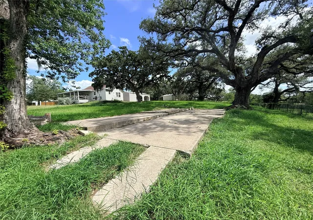 Photo 4 of Land for sale at 911 Moss Ln, Cuero, TX 77954 | MLS# 4097416 | Listing updated on 2026-08-27