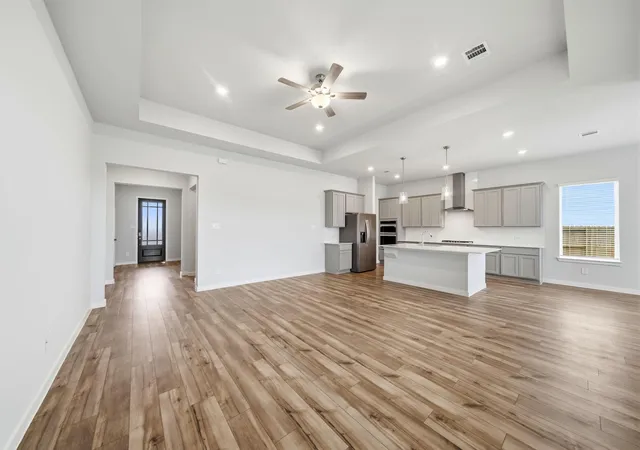 4th image of 11903 Old Fashion Cir, Mont Belvieu, TX 77535 | MLS# 77747881