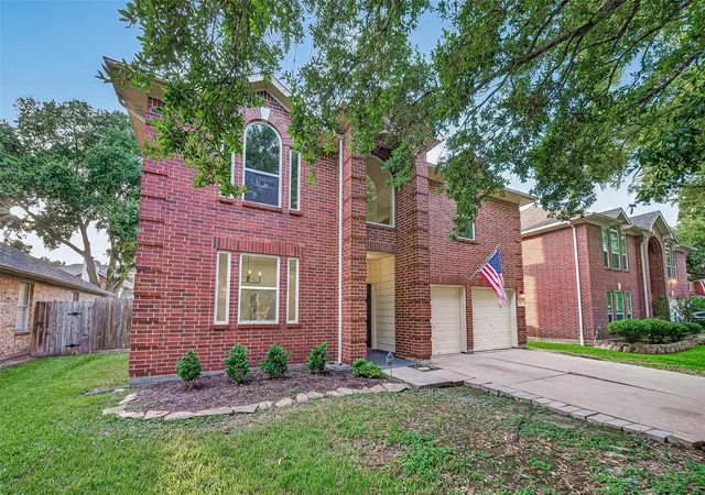 Photo 3 of Single family home for sale at 2114 Highland Stone Ct, Katy, TX 77450 | MLS# 74256941 | Listing updated on 2026-09-07