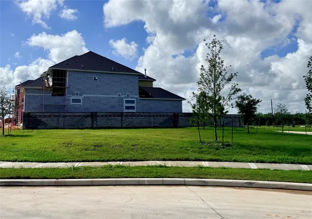 14th image of 8118 Sun Leaf Ct, Fulshear, TX 77441 | MLS# 66722593