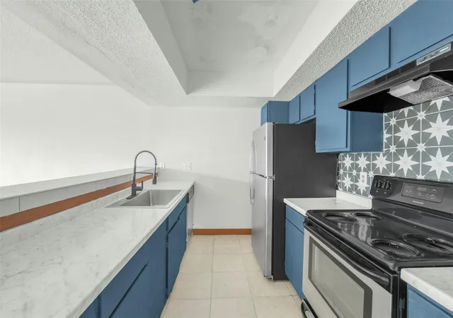 4th image of 2818 S Bartell Dr, Houston, TX 77054
