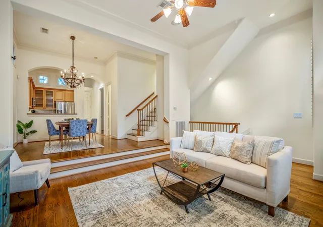 Photo 1 of Single family home for sale at 5035 La Branch St, Houston, TX 77004 | MLS# 63978342 | Listing updated on 2026-09-04