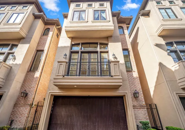 Photo 3 of Single family home for sale at 5035 La Branch St, Houston, TX 77004 | MLS# 63978342 | Listing updated on 2026-09-04