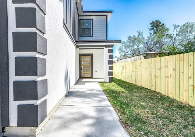 Photo 4 of Single family home for sale at 8598 Hoffman St, Houston, TX 77016 | MLS# 85378859 | Listing updated on 2026-09-18