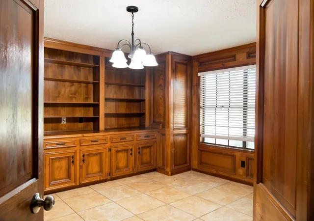 Photo 4 of Single family home for sale at 2118 Waterfall Dr, Missouri City, TX 77489 | MLS# 60110786 | Listing updated on 2026-09-10