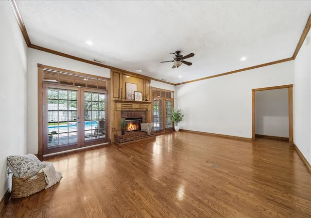Homes for sale in Pearland, TX | 2516 Woodcreek Dr, Pearland, TX 77581 | MLS# 51240549