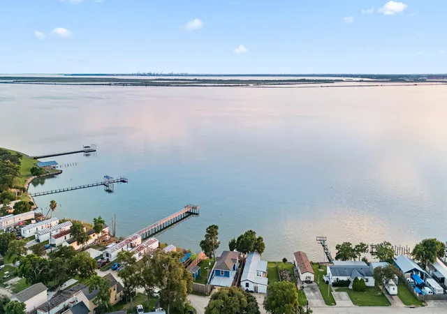 45th image of 3114 Bay Oaks Harbor Dr, Baytown, TX 77523 | MLS# 54266245