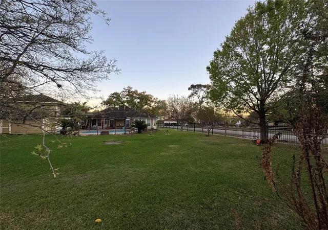 Photo 2 of Land for sale at 303 Bishop St, Houston, TX 77009 | MLS# 83912970 | Listing updated on 2026-07-31