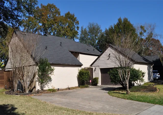 19th image of 1602 Big Lake Dr, Houston, TX 77077 | MLS# 72616641