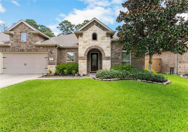 Photo 1 of Single family home for sale at 2711 Bay Laurel Ln, Conroe, TX 77304 | MLS# 93870117 | Listing updated on 2026-09-12