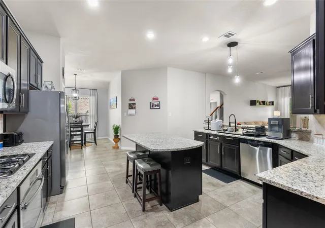 Photo 2 of Single family home for sale at 2711 Bay Laurel Ln, Conroe, TX 77304 | MLS# 93870117 | Listing updated on 2026-09-12