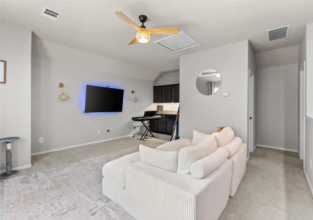 Photo 3 of Single family home for sale at 2711 Bay Laurel Ln, Conroe, TX 77304 | MLS# 93870117 | Listing updated on 2026-09-12