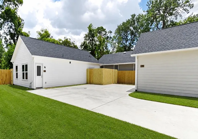 Homes for sale in Houston, TX | 8614 Peachtree St #C, Houston, TX 77016 | MLS# 12168188