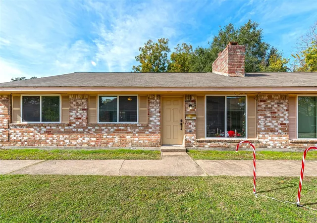 25th image of 9414 Springview Ln, Houston, TX 77080 | MLS# 34259264