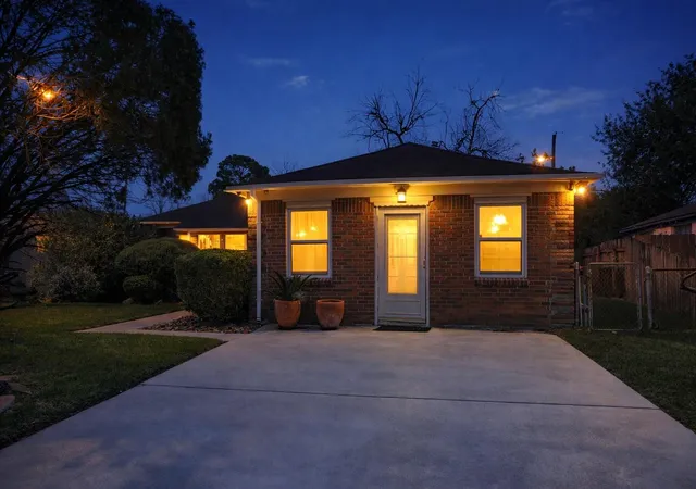 1st image of 5405 Hazel St, Baytown, TX 77521 | MLS# 26655839