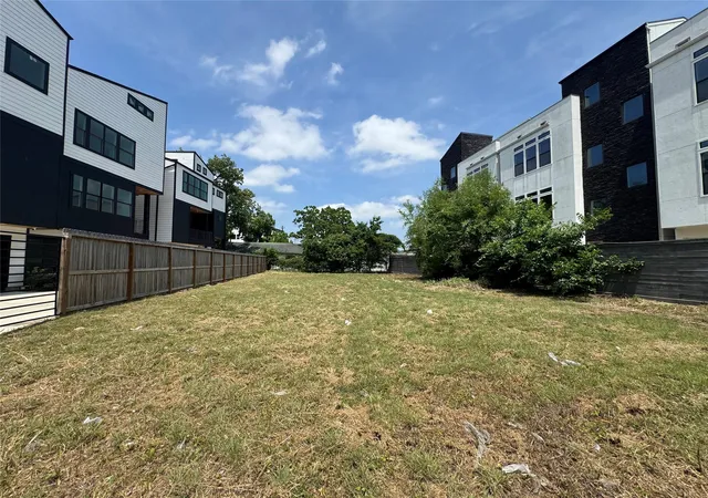 Photo 1 of Land for sale at 1611 Wheeler St, Houston, TX 77004 | MLS# 81626322 | Listing updated on 2026-09-14