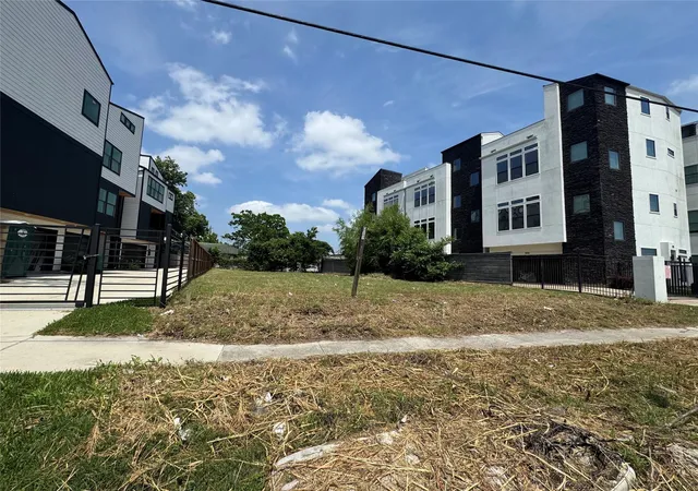 Photo 2 of Land for sale at 1611 Wheeler St, Houston, TX 77004 | MLS# 81626322 | Listing updated on 2026-09-14