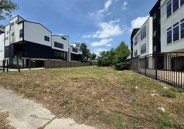 Photo 3 of Land for sale at 1611 Wheeler St, Houston, TX 77004 | MLS# 81626322 | Listing updated on 2026-09-14