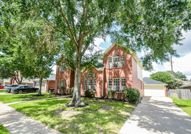 Photo 2 of Single family home for sale at 1402 Brook Grv Dr, Katy, TX 77450 | MLS# 58766381 | Listing updated on 2026-08-04