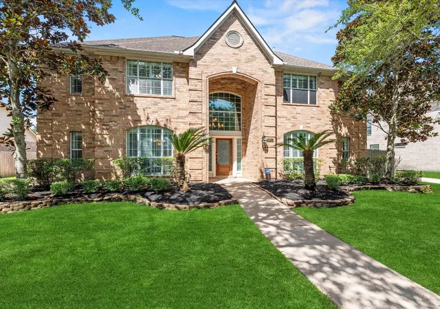 Photo 1 of Sale Pending at 1126 Thistlemeade Dr, Houston, TX 77094 | MLS# 70728541 | Listing updated on 2026-09-10