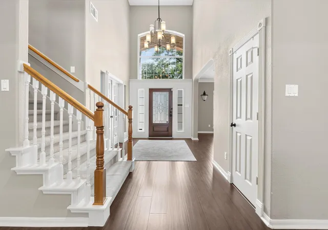 Photo 3 of Sale Pending at 1126 Thistlemeade Dr, Houston, TX 77094 | MLS# 70728541 | Listing updated on 2026-09-10
