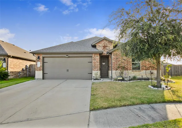 1st image of 3935 Barnacle Ct, Baytown, TX 77521 | MLS# 30688620