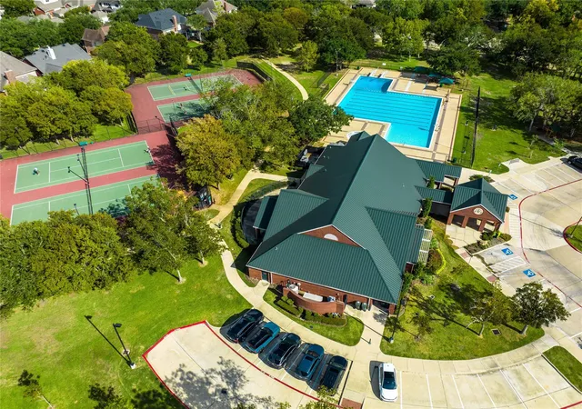 3rd image of 8126 Buffalo Springs Court, Sugar Land, TX 77479 | MLS# 36914676