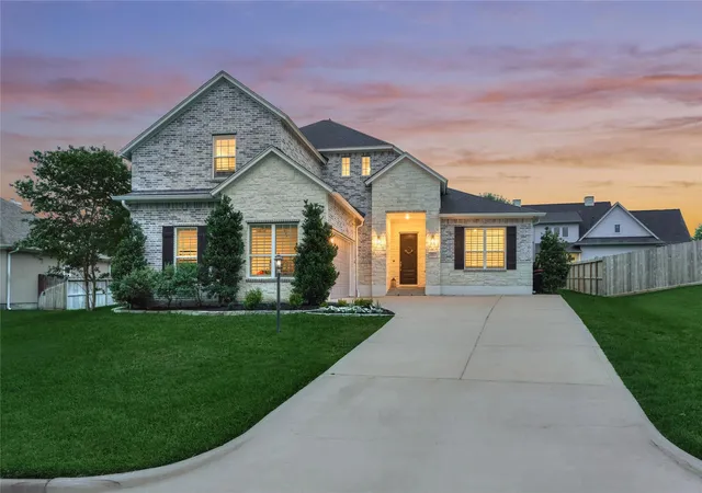 Photo 1 of Single family home for sale at 71 Victoria Dr W, Montgomery, TX 77356 | MLS# 89875385 | Listing updated on 2026-09-02