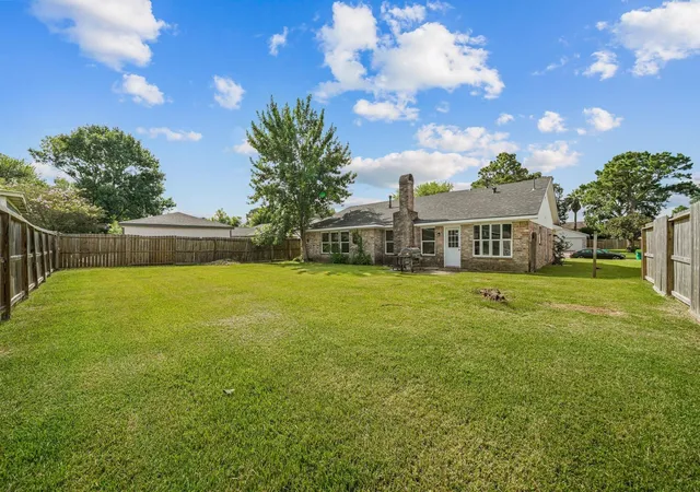 Photo 4 of Single family home for sale at 9911 Sageaspen Ln, Houston, TX 77089 | MLS# 16186405 | Listing updated on 2026-08-23