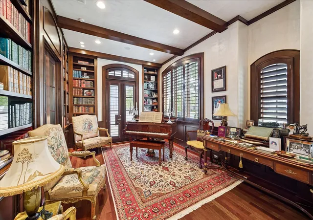 4th image of 2242 Pelham Dr, Houston, TX 77019 | MLS# 42044068