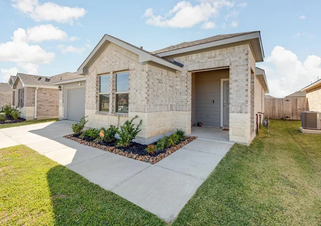 Homes for sale in Navasota, TX | 2218 Spyglass Dr, Navasota, TX 77868 | MLS# 6651513