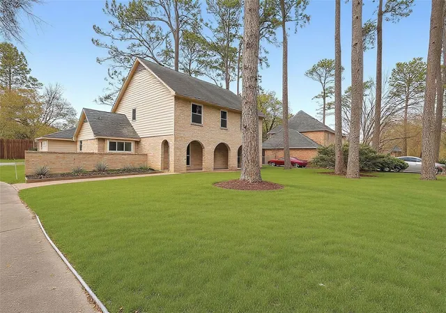 Photo 1 of Single family home for sale at 17106 Spring Crk Forest, Spring, TX 77379 | MLS# 96419969 | Listing updated on 2026-09-10