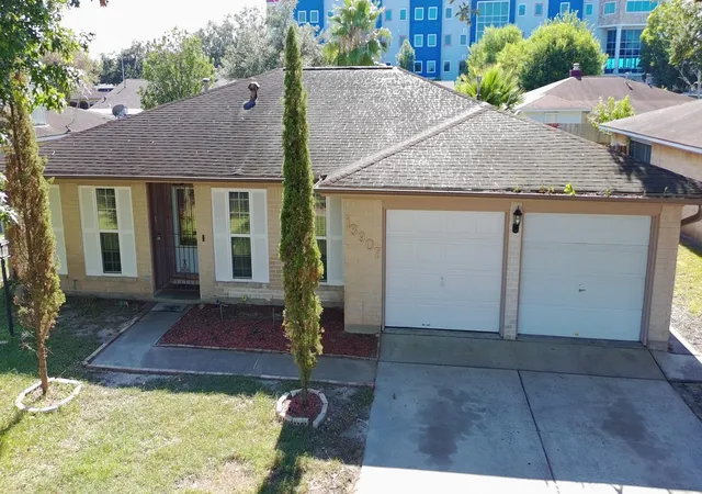 Photo 3 of Sale Pending at 13907 Peatwood Rd, Houston, TX 77038 | MLS# 98550726 | Listing updated on 2026-09-16