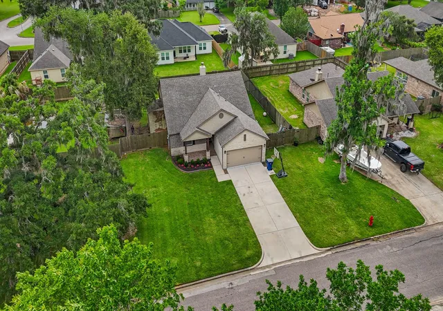 4th image of 227 Forest Park Dr, West Columbia, TX 77486 | MLS# 14885069