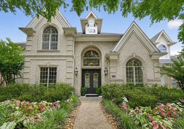 Photo 3 of Single family home for sale at 2926 Quincannon Ln, Houston, TX 77043 | MLS# 93796219 | Listing updated on 2026-09-20